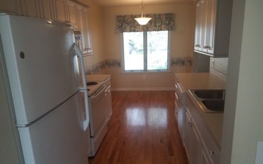 3-Bedroom Townhouse for Rent in East Syracuse, NY 13057 – $2450/mo | 2 Baths | Updated 2025