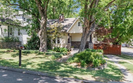 Single Family Home for Sale in Nashville, TN 37209 – 3 Bedrooms, 3 Baths – $1050000