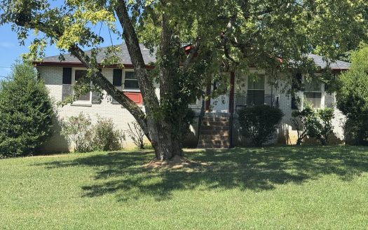 Single Family Home for Sale in Nashville, TN 37221 – 3 Bedrooms, 2 Baths – $410000