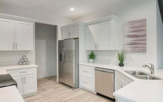 3-Bedroom Townhouse  for Rent in Phoenix, AZ 85014 – $2445/mo | 3 Baths | Updated 2025