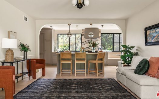 Single Family Home for Sale in Encino, CA 91436 – 4 Bedrooms, 4 Baths – $3295000