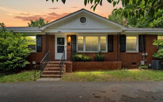 2-Bedroom Single Family Home for Rent in Charlotte, NC 28205 – $3000/mo | 1 Baths | Updated 2025