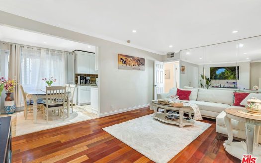 Condo for Sale in Encino, CA 91436 – 2 Bedrooms, 2 Baths – $479000
