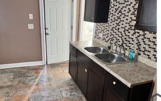 1-Bedroom Single Family Home for Rent in Chicago, IL 60643 – $2400/mo | 1 Baths | Updated 2025