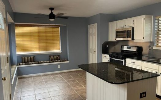 3-Bedroom Single Family Home for Rent in Houston, TX 77065 – $1950/mo | 2 Baths | Updated 2025