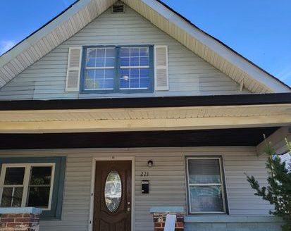 4-Bedroom Single Family Home for Rent in Indianapolis, IN 46201 – $1095/mo | 2 Baths | Updated 2025