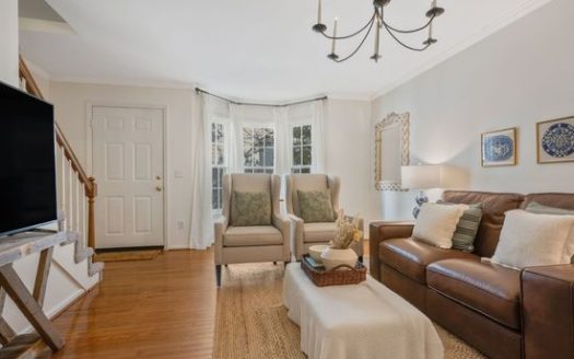 2-Bedroom Townhouse  for Rent in Nashville, TN 37203 – $2800/mo | 2 Baths | Updated 2025