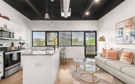 Condo for Sale in Nashville, TN 37217 – 1 Bedroom, 1 Bath – $255000