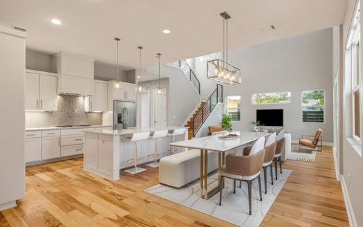 4-Bedroom Single Family Home for Rent in Austin, TX 78702 – $5700/mo | 3 Baths | Updated 2025