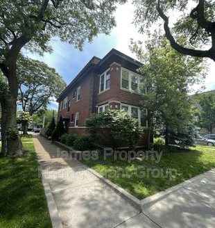 3-Bedroom Apartment  for Rent in Chicago, IL 60660 – $3100/mo | 2 Baths | Updated 2025