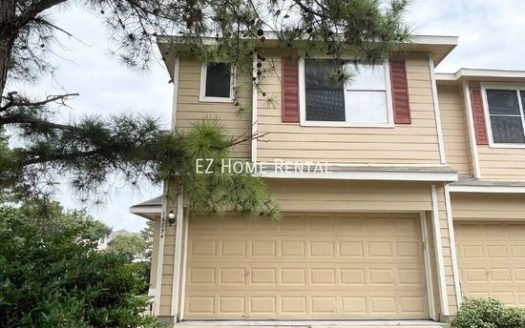 3-Bedroom Townhouse  for Rent in Houston, TX 77084 – $1650/mo | 3 Baths | Updated 2025