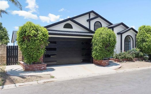 Manufactured for Sale in Sylmar, CA 91342 – 3 Bedrooms, 2 Baths – $359900