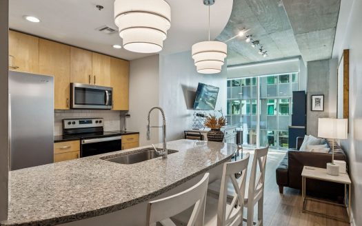 Condo for Sale in Nashville, TN 37219 – 1 Bedroom, 1 Bath – $374900