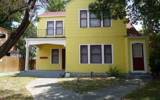 Multi Family Home for Sale in San Antonio, TX 78201 – 6 Bedrooms, 4 Baths – $449000