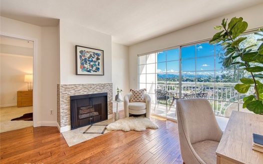 Condo for Sale in Los Angeles, CA 90032 – 2 Bedrooms, 2 Baths – $499000