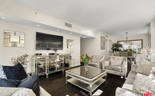 Condo for Sale in Los Angeles, CA 90024 – 3 Bedrooms, 3 Baths – $1295000