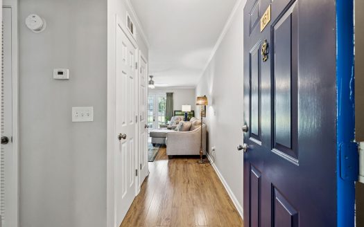 Condo for Sale in Nashville, TN 37221 – 1 Bedroom, 1 Bath – $215900