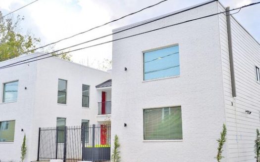 1-Bedroom Multi Family Home for Rent in Houston, TX 77006 – $1400/mo | 1 Baths | Updated 2025