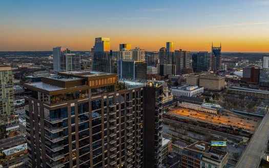 Condo for Sale in Nashville, TN 37203 – 1 Bedroom, 1 Bath – $485206