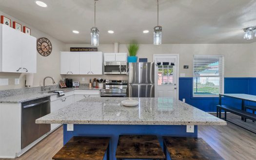 Single Family Home for Sale in San Antonio, TX 78220 – 3 Bedrooms, 1 Baths – $199000