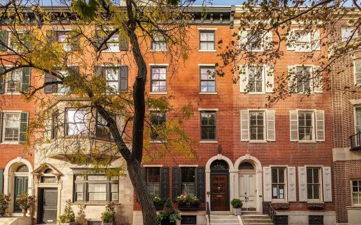 Townhouse for Sale in Philadelphia, PA 19103 – 5 Bedrooms, 6 Baths – $3700000