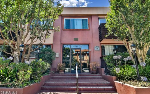 Condo for Sale in Encino, CA 91316 – 2 Bedrooms, 2 Baths – $399900