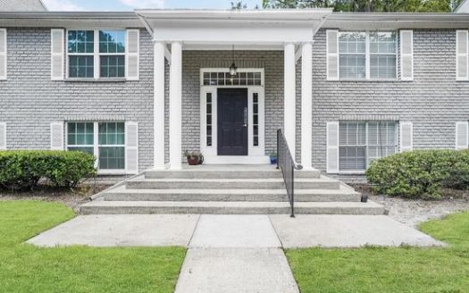 3-Bedroom Apartment for Rent in Jacksonville, FL 32217 – $1950/mo | 2 Baths | Updated 2025