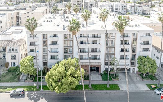 Condo for Sale in Los Angeles, CA 90020 – 1 Bedroom, 1 Bath – $420000