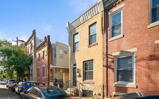 Townhouse for Sale in Philadelphia, PA 19125 – 2 Bedroom, 1 Bath – $348900