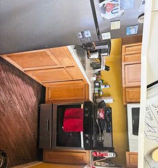 2-Bedroom Single Family Home for Rent in Philadelphia, PA 19128 – $1750/mo | 1 Baths | Updated 2025