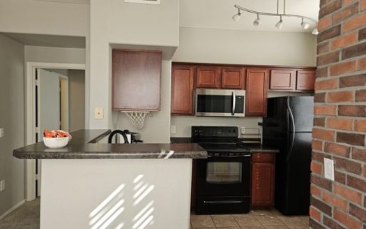 2-Bedroom Apartment  for Rent in Phoenix, AZ 85014 – $1700/mo | 2 Baths | Updated 2025