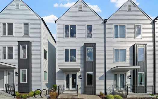 Townhouse for Sale in Nashville, TN 37218 – 3 Bedrooms, 3 Baths – $525000