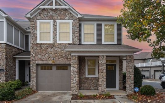 3-Bedroom Townhouse  for Rent in Charlotte, NC 28278 – $2450/mo | 3 Baths | Updated 2025