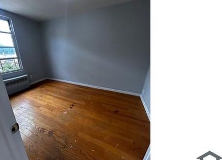 3-Bedroom Townhouse for Rent in Yonkers, NY 10701 – $2600/mo | 1 Baths | Updated 2025