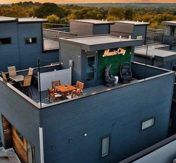 3-Bedroom Single Family Home for Rent in Nashville, TN 37209 – $3100/mo | 4 Baths | Updated 2025