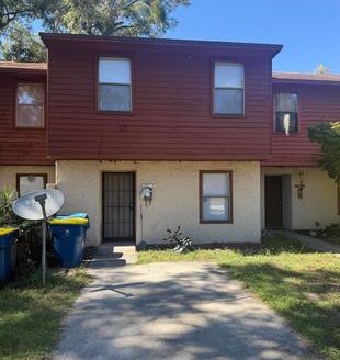 2-Bedroom Townhouse for Rent in Jacksonville, FL 32211 – $1050/mo | 2 Baths | Updated 2025