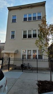 2-Bedroom Apartment  for Rent in Chicago, IL 60616 – $1800/mo | 1 Baths | Updated 2025