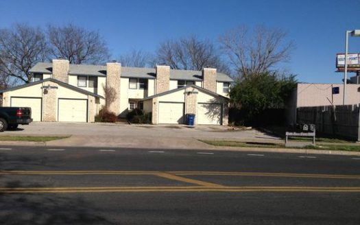 3-Bedroom Townhouse for Rent in Austin, TX 78727 – $1975/mo | 3 Baths | Updated 2025