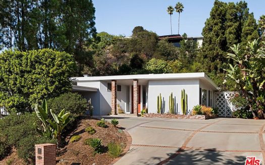 Single Family Home for Sale in Beverly Hills, CA 90210 – 3 Bedrooms, 3 Baths – $2795000