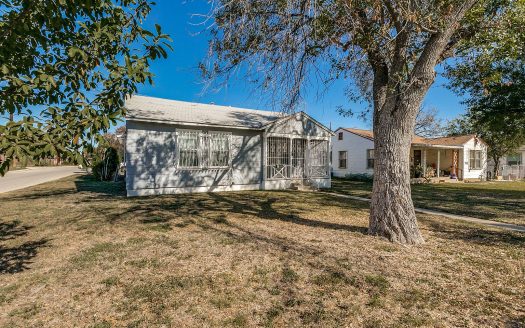 Single Family Home for Sale in San Antonio, TX 78228 – 3 Bedrooms, 2 Baths – $250000