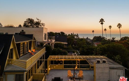 Single Family Home for Sale in Santa Monica, CA 90402 – 6 Bedrooms, 5 Baths – $4295000