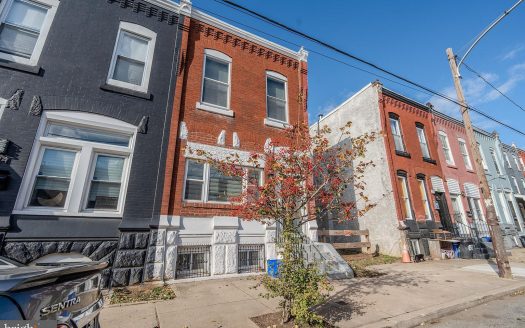 Townhouse for Sale in Philadelphia, PA 19104 – 3 Bedrooms, 2 Baths – $179900