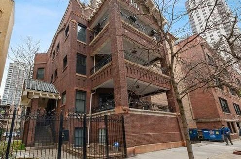 2-Bedroom Apartment  for Rent in Chicago, IL 60657 – $2625/mo | 1 Baths | Updated 2025