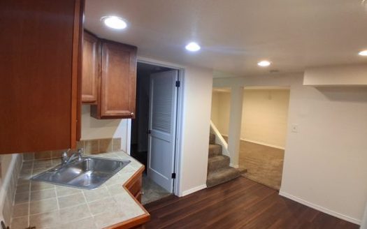 2-Bedroom Single Family Home for Rent in Seattle, WA 98125 – $2000/mo | 1 Baths | Updated 2025