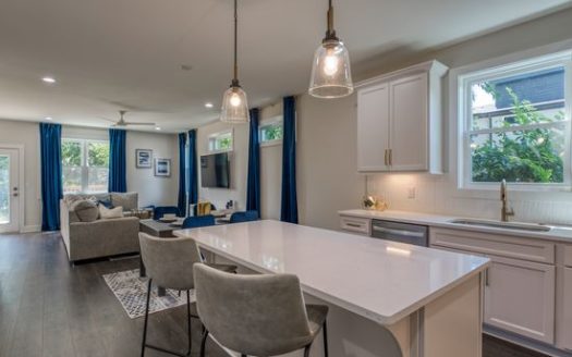 3-Bedroom Apartment for Rent in Nashville, TN 37208 – $3500/mo | 3 Baths | Updated 2025