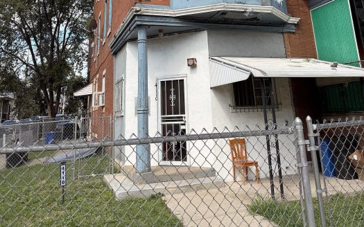 Multi Family Home for Sale in Philadelphia, PA 19140 – 5 Bedrooms, 1 Baths – $250000