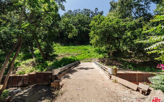 Lot for Sale in Santa Monica, CA 90402 – 1 Bedroom, 1 Bath – $2750000