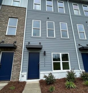 3-Bedroom Townhouse  for Rent in Charlotte, NC 28206 – $2800/mo | 4 Baths | Updated 2025