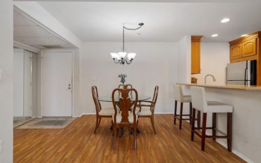 Condo for Sale in Valley Village, CA 91607 – 2 Bedrooms, 2 Baths – $549000