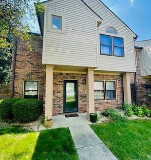 3-Bedroom Apartment for Rent in Indianapolis, IN 46268 – $1600/mo | 3 Baths | Updated 2025